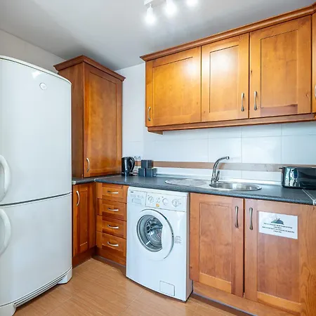 Beautiful 2 Bed Pacos Apartment Fuengirola