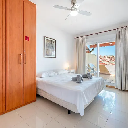 Apartment Beautiful 2 Bed Pacos Fuengirola